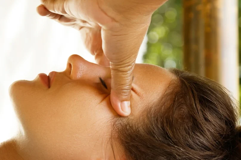 Indian Head, Face, Neck & Shoulder Massage Indian Head, Face, Neck & Shoulder Massage